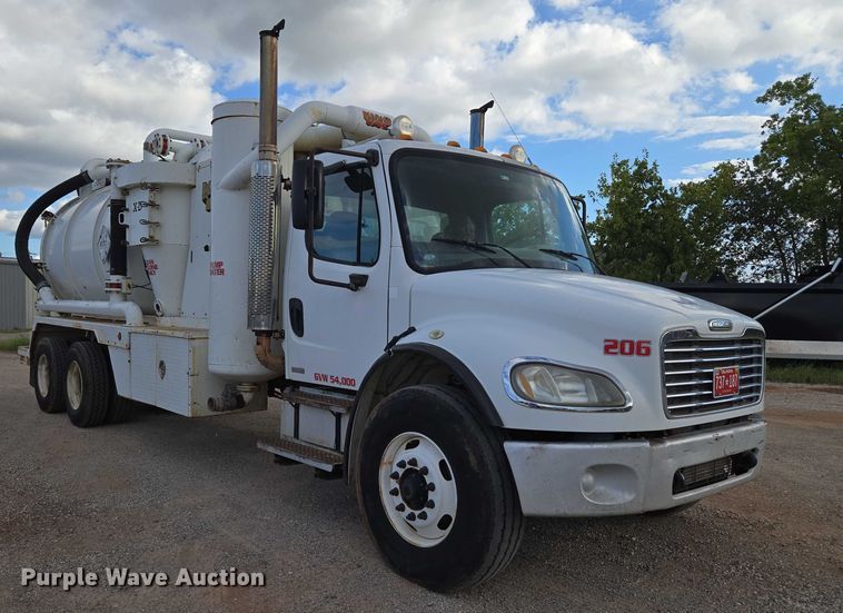 image for item EU3774 2007 Freightliner M2 vacuum truck