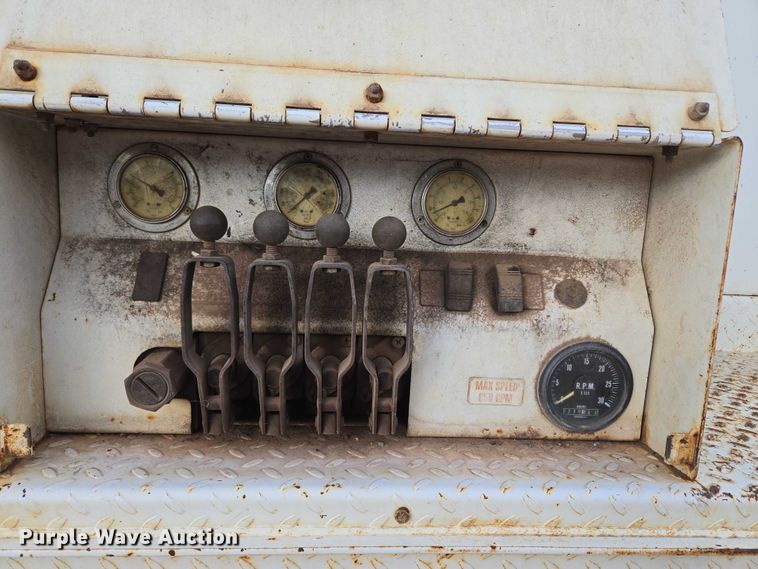 image for item EU3774 2007 Freightliner M2 vacuum truck