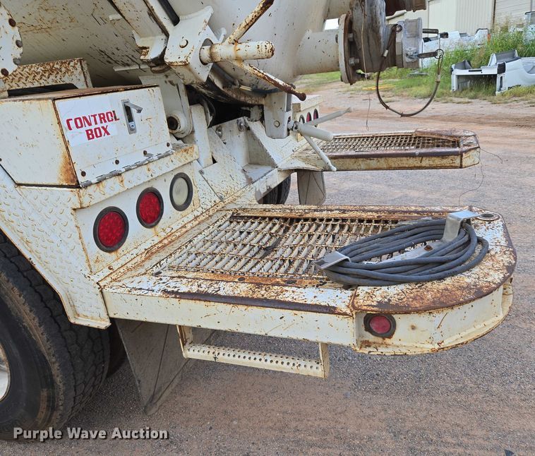 image for item EU3774 2007 Freightliner M2 vacuum truck