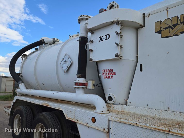 image for item EU3774 2007 Freightliner M2 vacuum truck