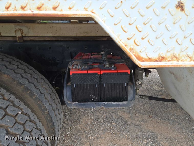 image for item EU3774 2007 Freightliner M2 vacuum truck