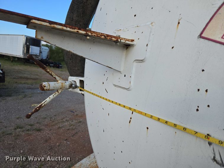 image for item EU3774 2007 Freightliner M2 vacuum truck