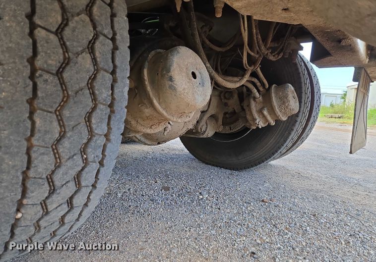 image for item EU3774 2007 Freightliner M2 vacuum truck