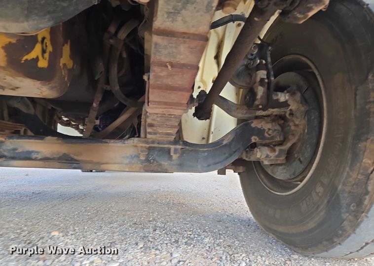 image for item EU3774 2007 Freightliner M2 vacuum truck