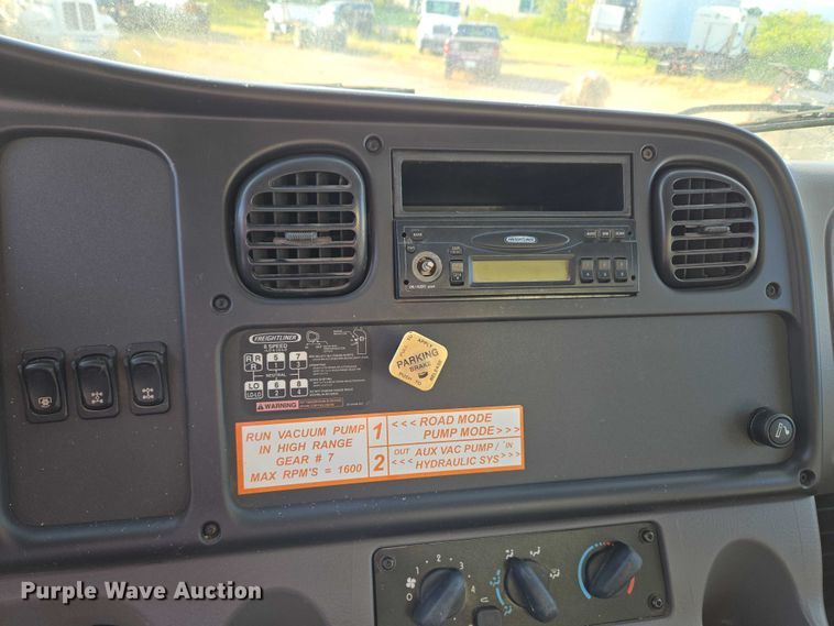 image for item EU3774 2007 Freightliner M2 vacuum truck