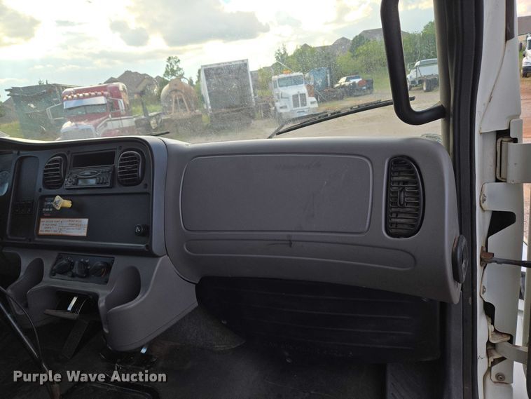 image for item EU3774 2007 Freightliner M2 vacuum truck