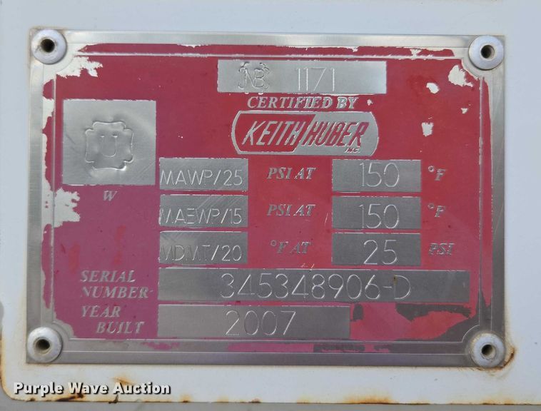 image for item EU3774 2007 Freightliner M2 vacuum truck