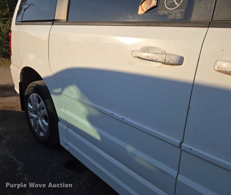 image for item EU3832 2017 Dodge Grand Caravan handicap accessible van