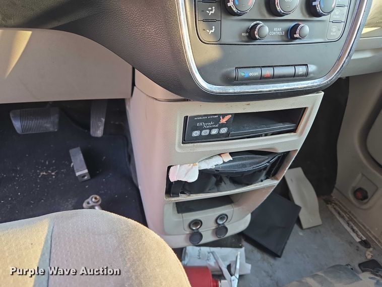 image for item EU3832 2017 Dodge Grand Caravan handicap accessible van