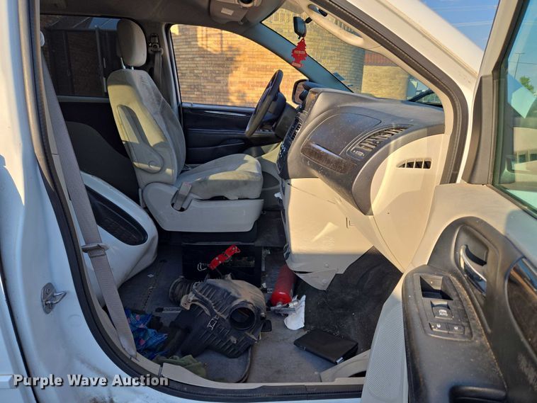 image for item EU3832 2017 Dodge Grand Caravan handicap accessible van