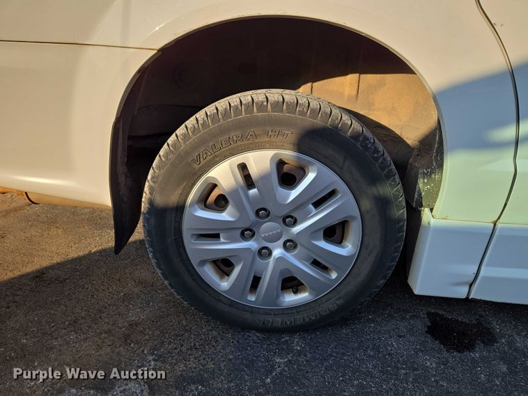 image for item EU3832 2017 Dodge Grand Caravan handicap accessible van