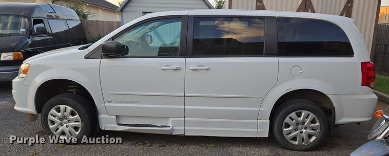 image for item EU3833 2017 Dodge Grand Caravan handicap accessible van