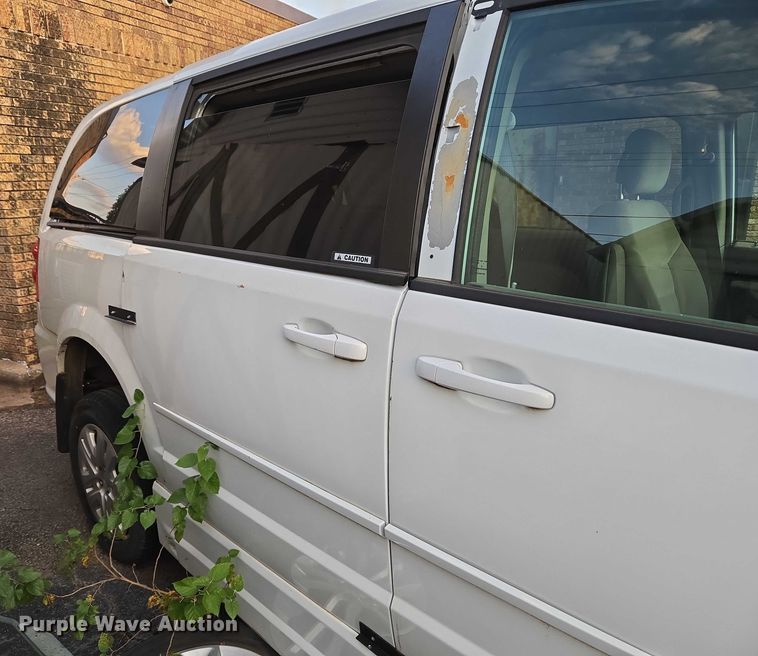 image for item EU3833 2017 Dodge Grand Caravan handicap accessible van