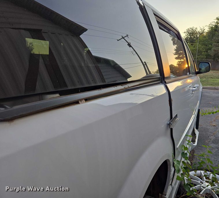 image for item EU3833 2017 Dodge Grand Caravan handicap accessible van