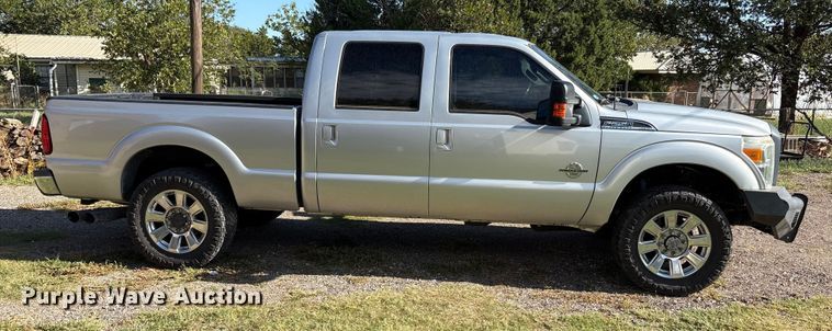 image for item EU4664 2013 Ford F250 Super Duty Crew Cab pickup truck