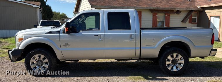 image for item EU4664 2013 Ford F250 Super Duty Crew Cab pickup truck