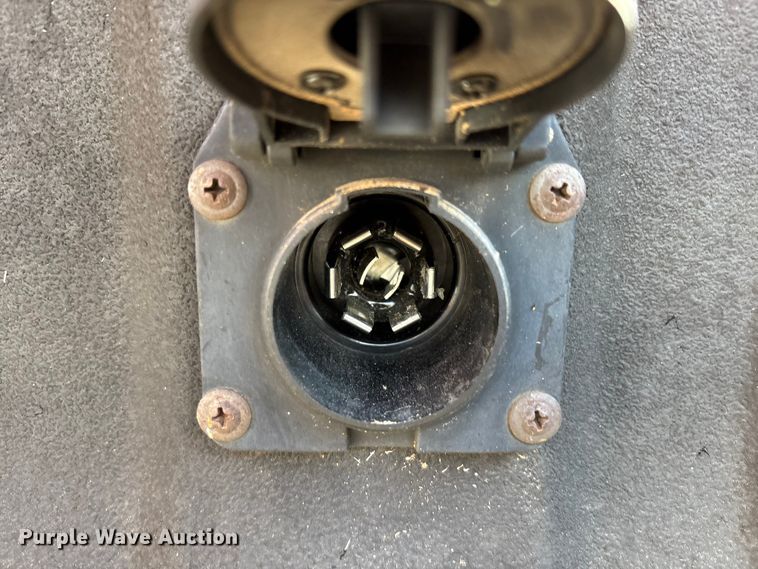 image for item EU4664 2013 Ford F250 Super Duty Crew Cab pickup truck