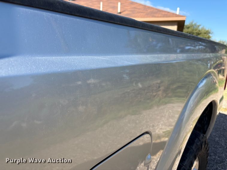 image for item EU4664 2013 Ford F250 Super Duty Crew Cab pickup truck