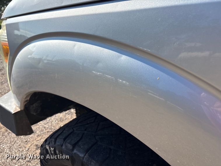 image for item EU4664 2013 Ford F250 Super Duty Crew Cab pickup truck