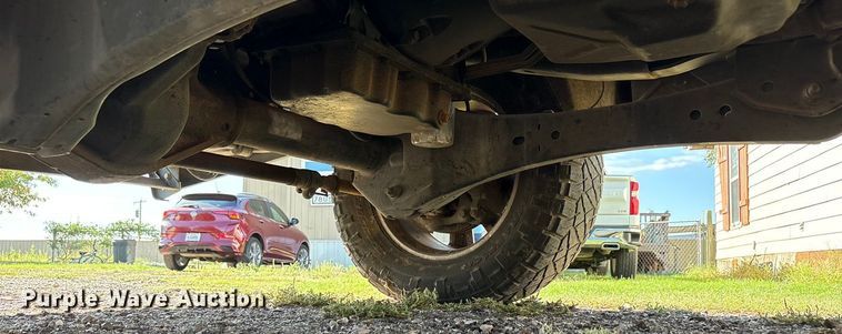 image for item EU4664 2013 Ford F250 Super Duty Crew Cab pickup truck