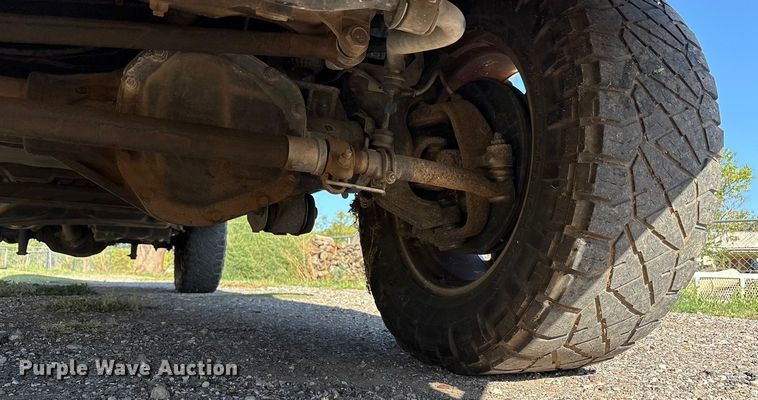 image for item EU4664 2013 Ford F250 Super Duty Crew Cab pickup truck