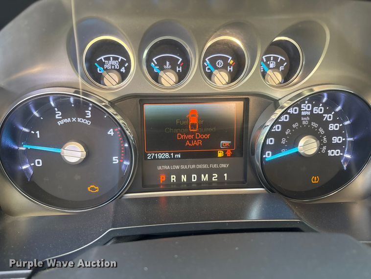 image for item EU4664 2013 Ford F250 Super Duty Crew Cab pickup truck