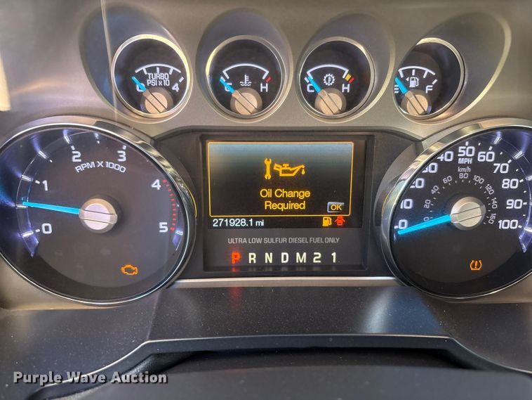 image for item EU4664 2013 Ford F250 Super Duty Crew Cab pickup truck