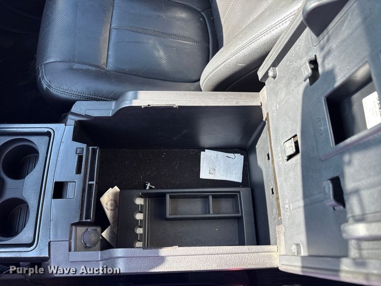 image for item EU4664 2013 Ford F250 Super Duty Crew Cab pickup truck