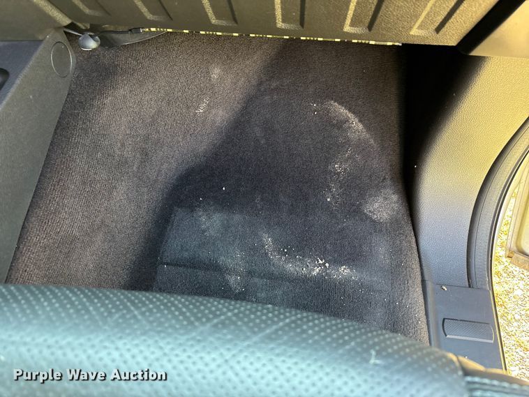 image for item EU4664 2013 Ford F250 Super Duty Crew Cab pickup truck