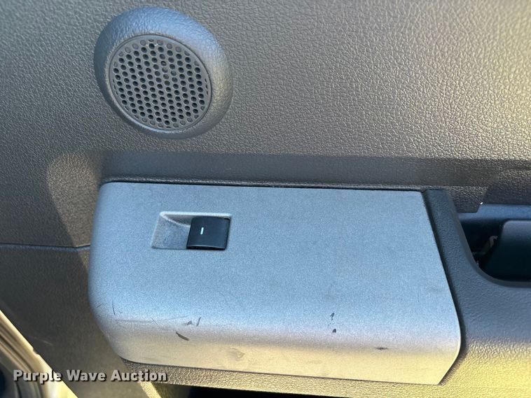 image for item EU4664 2013 Ford F250 Super Duty Crew Cab pickup truck