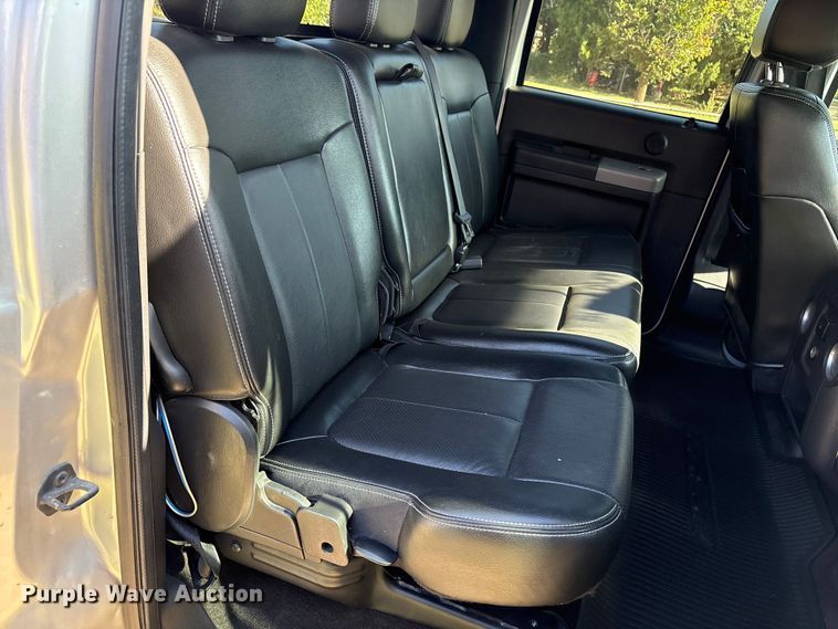 image for item EU4664 2013 Ford F250 Super Duty Crew Cab pickup truck