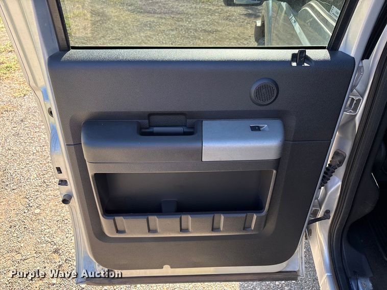 image for item EU4664 2013 Ford F250 Super Duty Crew Cab pickup truck