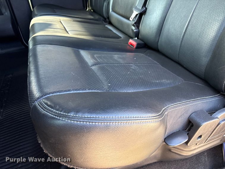 image for item EU4664 2013 Ford F250 Super Duty Crew Cab pickup truck