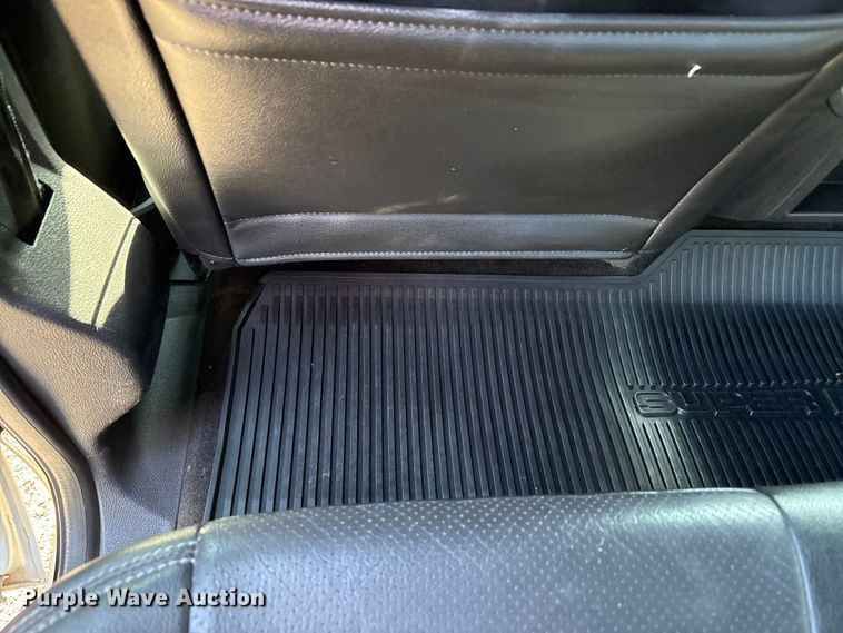 image for item EU4664 2013 Ford F250 Super Duty Crew Cab pickup truck