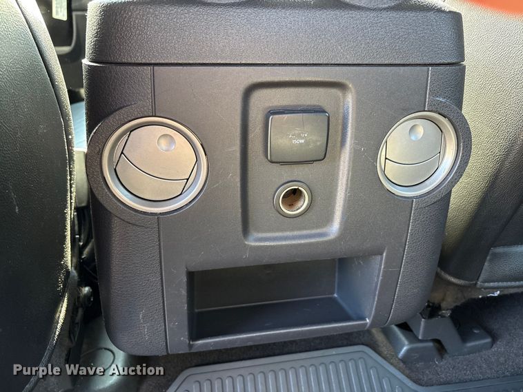 image for item EU4664 2013 Ford F250 Super Duty Crew Cab pickup truck