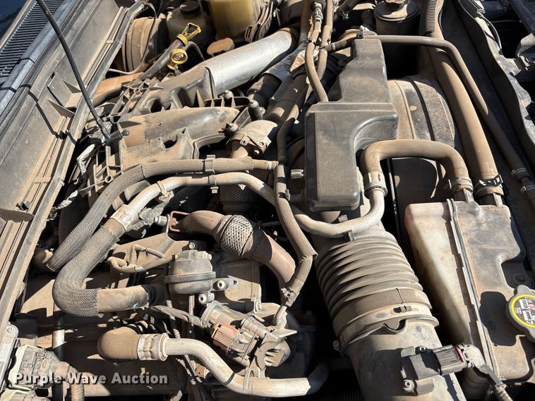 image for item EU4664 2013 Ford F250 Super Duty Crew Cab pickup truck