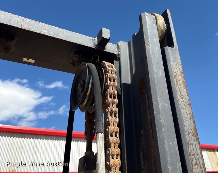 image for item EU4667 Caterpillar DP70 forklift