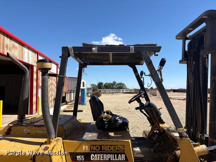 image for item EU4667 Caterpillar DP70 forklift