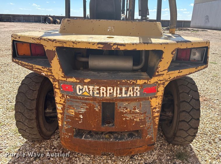 image for item EU4667 Caterpillar DP70 forklift