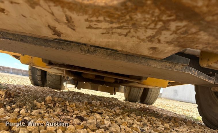 image for item EU4667 Caterpillar DP70 forklift