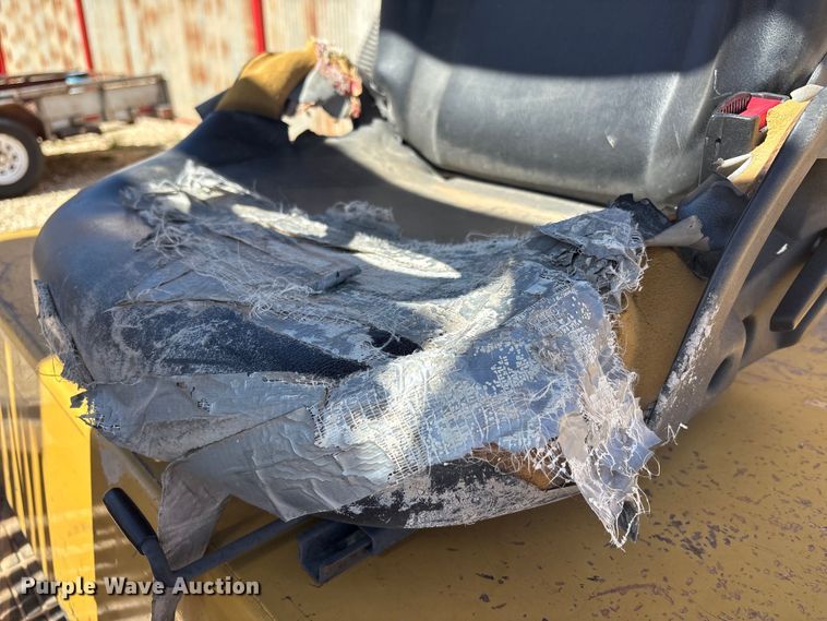 image for item EU4667 Caterpillar DP70 forklift