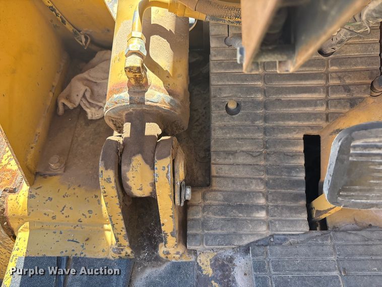 image for item EU4667 Caterpillar DP70 forklift