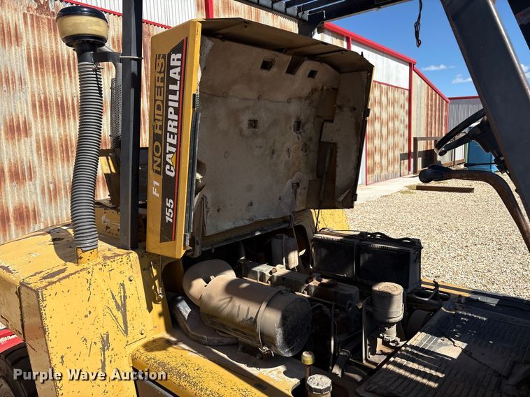 image for item EU4667 Caterpillar DP70 forklift