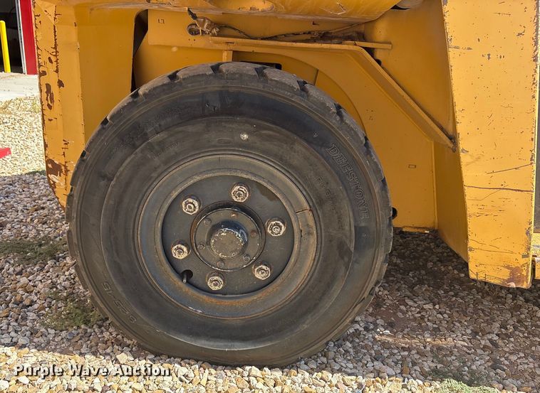 image for item EU4667 Caterpillar DP70 forklift