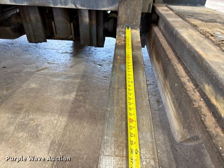 image for item EU4669 Combilift C6000 forklift