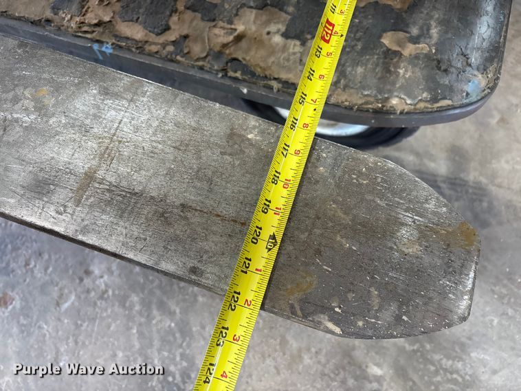 image for item EU4669 Combilift C6000 forklift