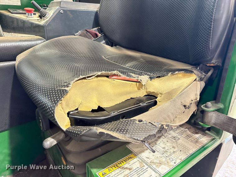 image for item EU4669 Combilift C6000 forklift