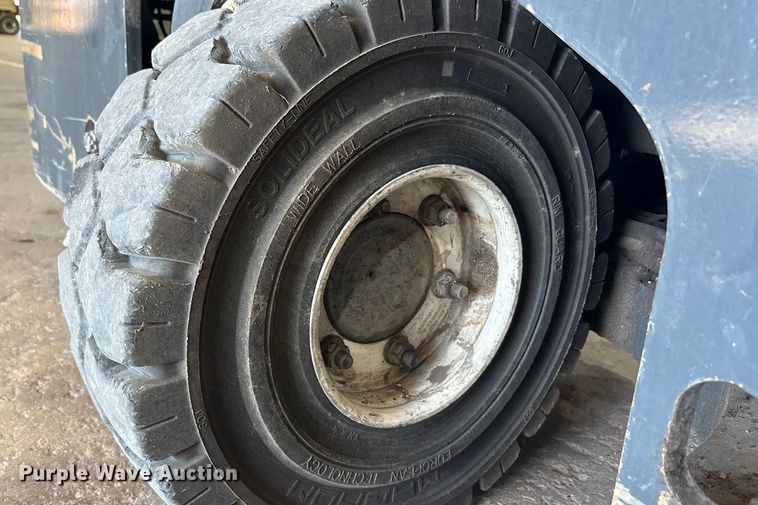 image for item EU4669 Combilift C6000 forklift