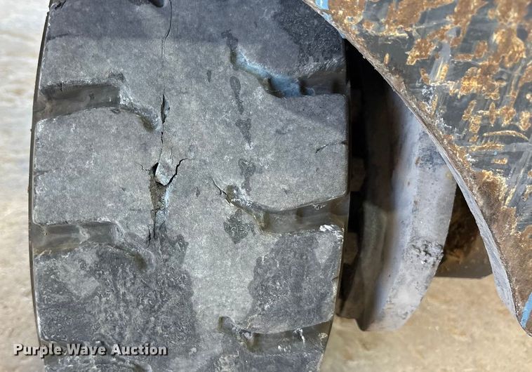 image for item EU4669 Combilift C6000 forklift