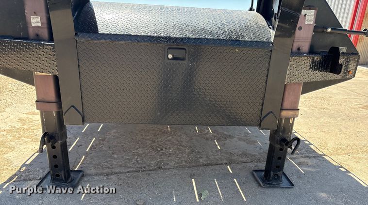 image for item EU4670 2023 Diamond C equipment trailer